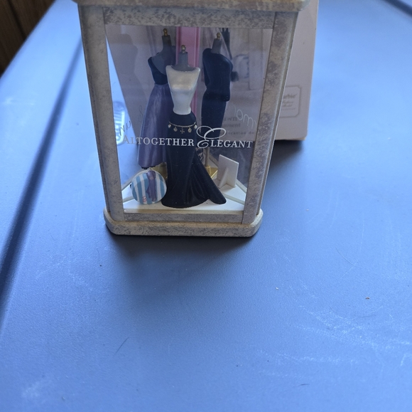 Adorable barbie keepsake - Picture 3 of 3